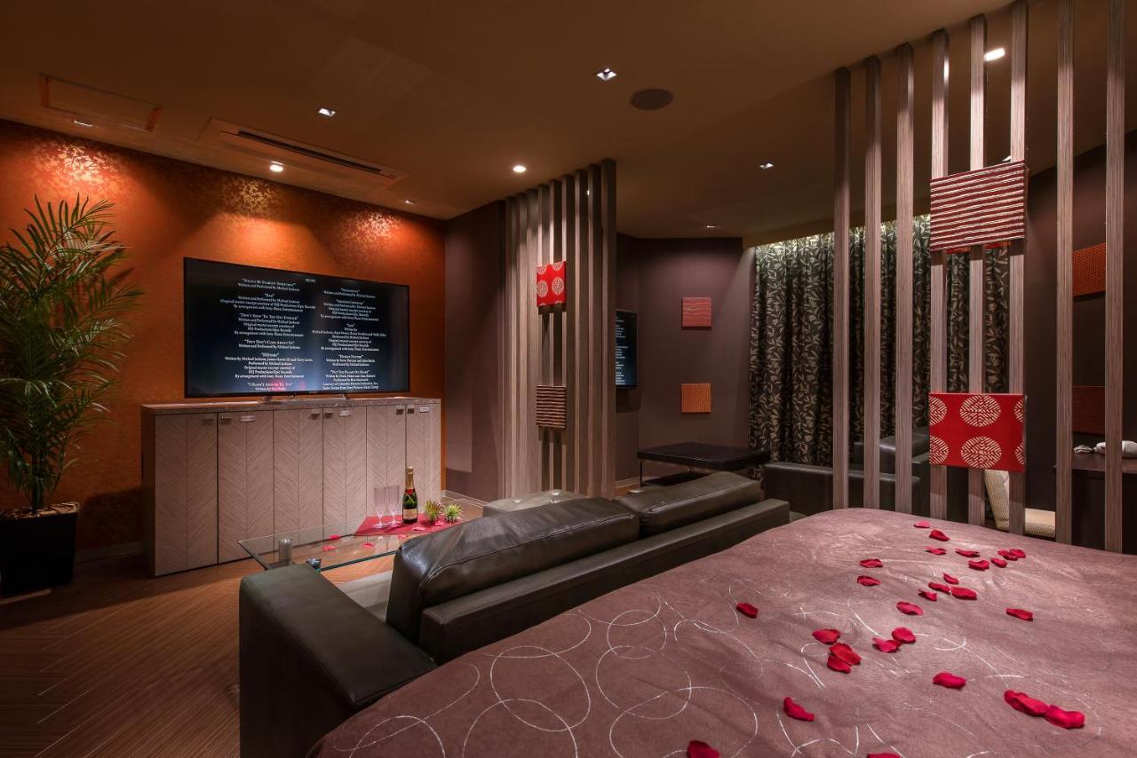 Hotel Lotus Iwatsuki (Adults Only) Сайтама Экстерьер фото